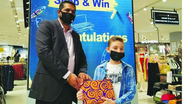 Al Asmakh Mall announces Shop & Win winners