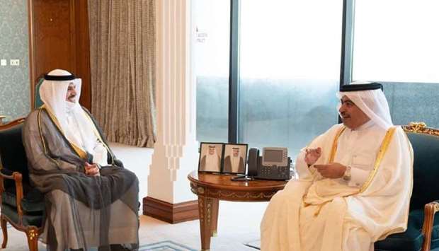 Al-Kuwari meets Central Bank of Kuwait governor, Chad finance minister