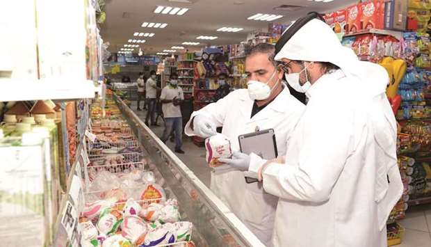 Al Rayyan Municipality closes two food shops