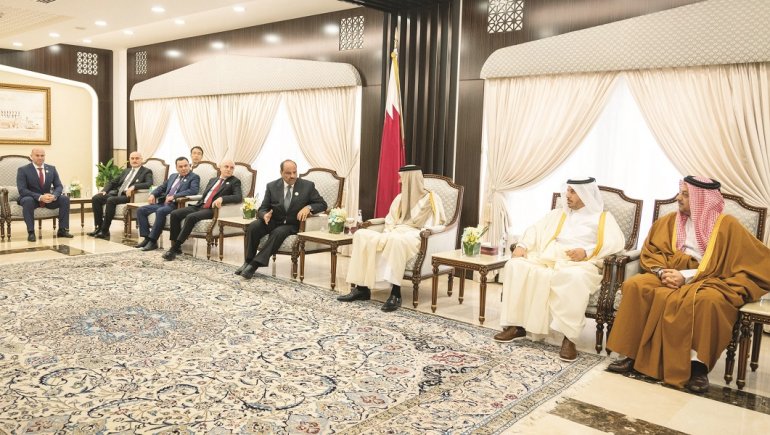 Amir meets Ministers, Security and Military leaders