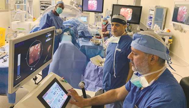 Doctors achieve robotic procedure milestone