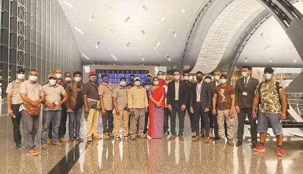 Evacuated Sri Lankans repatriated to Lanka from Doha