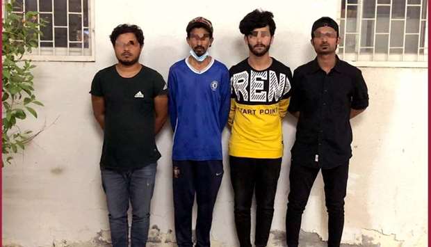 Four arrested for posing as cops, extorting money