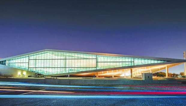 Kuwaiti official praises facilities at Qatar National Library