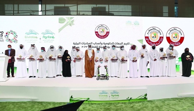 Minister honours champions of environment