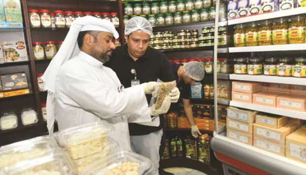 Municipalities intensify checking at sweets and nuts shops, eateries