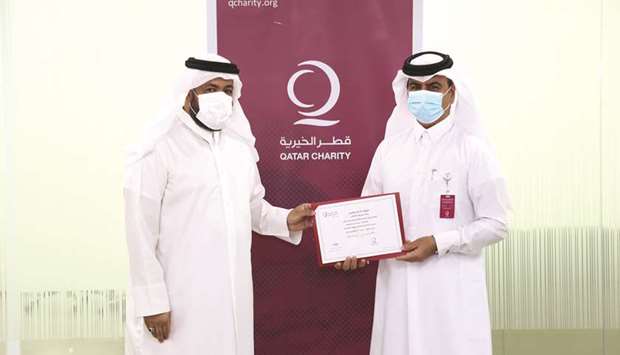 Qatar Charity honours قNoonق platform educators