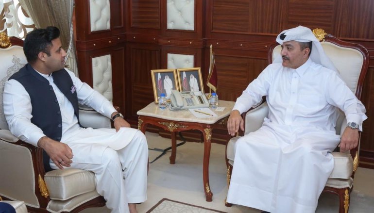 Qatar Labour Minister meets Pakistan’s Minister
