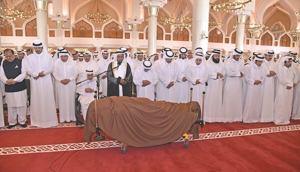 Qatar mourns HH Sheikh Khalifa