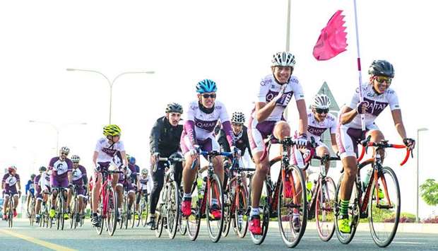 Qatar sporting heroes unite to relay flag across nation