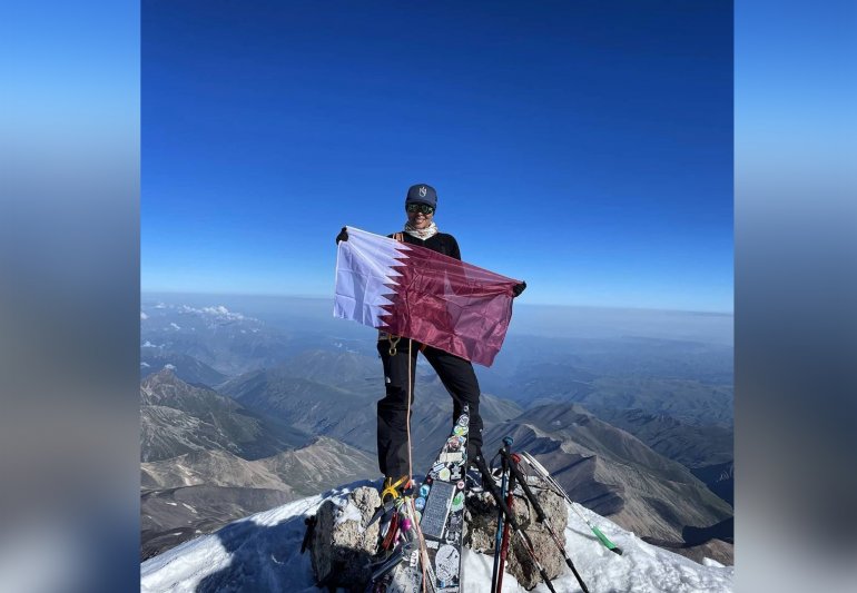 Qatari adventurer scales Mount Elbrus, highest peak in Europe