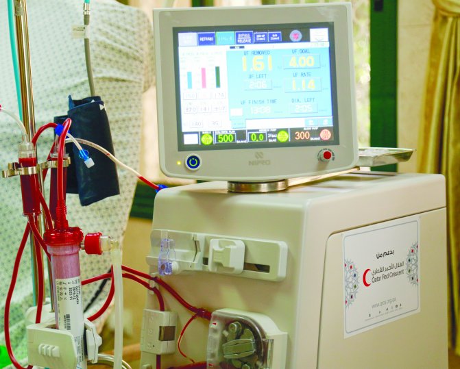 QRCS donates 11 dialysis machines for Gaza hospitals
