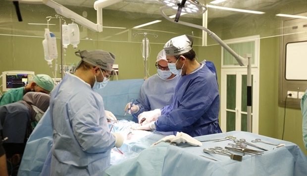 QRCS surgeon in Gaza saves childقs life