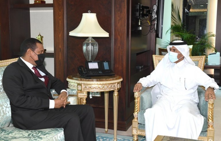 Secretary-General of Ministry of Foreign Affairs meets Ambassador of Niger